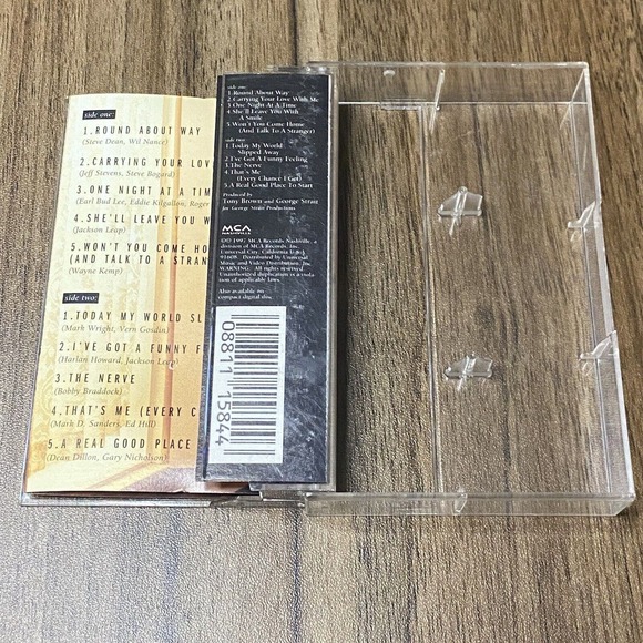 Carrying Your Love with Me by George Strait (Cassette, Apr-1997, MCA) Case Only! - Picture 4 of 4